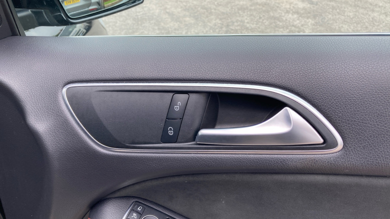 Mercedes-Benz B-Class B180d AMG Line Premium 5dr Auto Diesel Hatchback